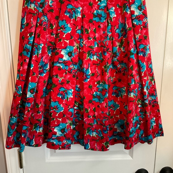 Talbots Red and Blue Floral A-Line Skirt - Picture 3 of 6